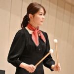 Rinka Kumada Instagram - 「さよならマエストロ」最終回、 ありがとうございました🎼 マエストロが菜々にかけてくれた言葉一つ一つが温かくて背中を押してくれて、 菜々として過ごした撮影の日々は、私にとってかげがえのない時間になりました😊🥁 2枚目のマレットは、ティンパニ監修をしてくださっていた久保先生が貸してくださっていたものです。 ティンパニ練習の日も、撮影の日も、他の仕事の時も、肌身離さずもっていた私のお守りのようなマレットです！！ このマレットのおかげで、より菜々の気持ちに寄り添えた気がしています。✨ さよならマエストロ！！！また逢う日まで🎶 #TBS #日曜劇場 #さよならマエストロ