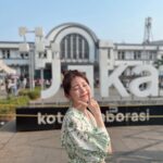 Rinka Kumada Instagram - ANAさんの新企画「ANAぷち散歩」にて、 インドネシア ジャカルタへ行って来ました〜！🇮🇩 東南アジア4カ国目！！ 美味しいご飯に、世界で3番目に大きいモスクなど、、 私が行きたいところに自由にお散歩しています🕊️ とっても楽しかった〜！！ ANA【公式】BLUE SKY NEWSのYouTubeで、旅行の動画がみられます♡ ぜひご覧くださいね！ #ANA #ANAぷち散歩 #インドネシア #ジャカルタ #Indonesia #jakarta #りんくま旅行記