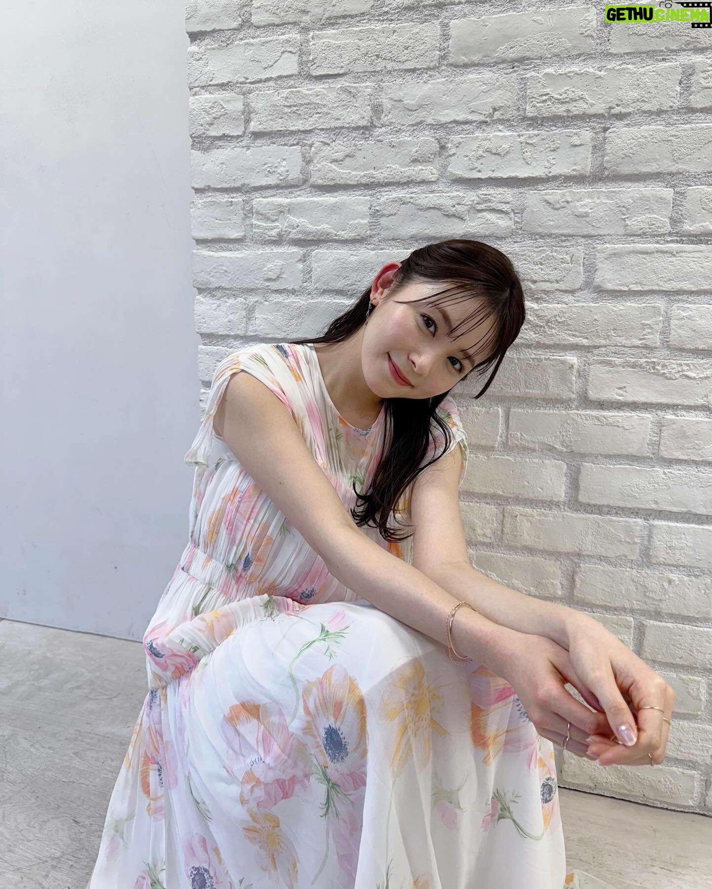 Rinka Kumada Instagram - モデルプレスでインタビュー取材していただきました🌼 学生の時から使っていた「ALLIE」から、 AIで自分にピッタリ合う日やけ止めを測定できる「ALLIE AI Beauty UV」というオンラインサービスができたみたいなので早速試してみたよ😳 私はどの日やけ止めが合うのかな〜、ぜひ記事をチェックしてね! #PR #ALLIE #アリィー @modelpress @alliepr_jp