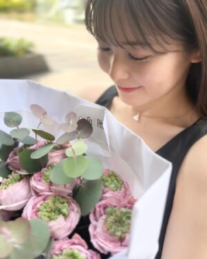Rinka Kumada Instagram - 23歳になりました🎂
23日生まれの23歳！揃っててなんだか嬉しい！
日付が変わったときから温かいメッセージや写真を送ってくださって、、、幸せなスタートになりました。✨
みなさんに支えていただいていているんだなと感じる日々です🤍
いつもありがとうございます☺️🌼