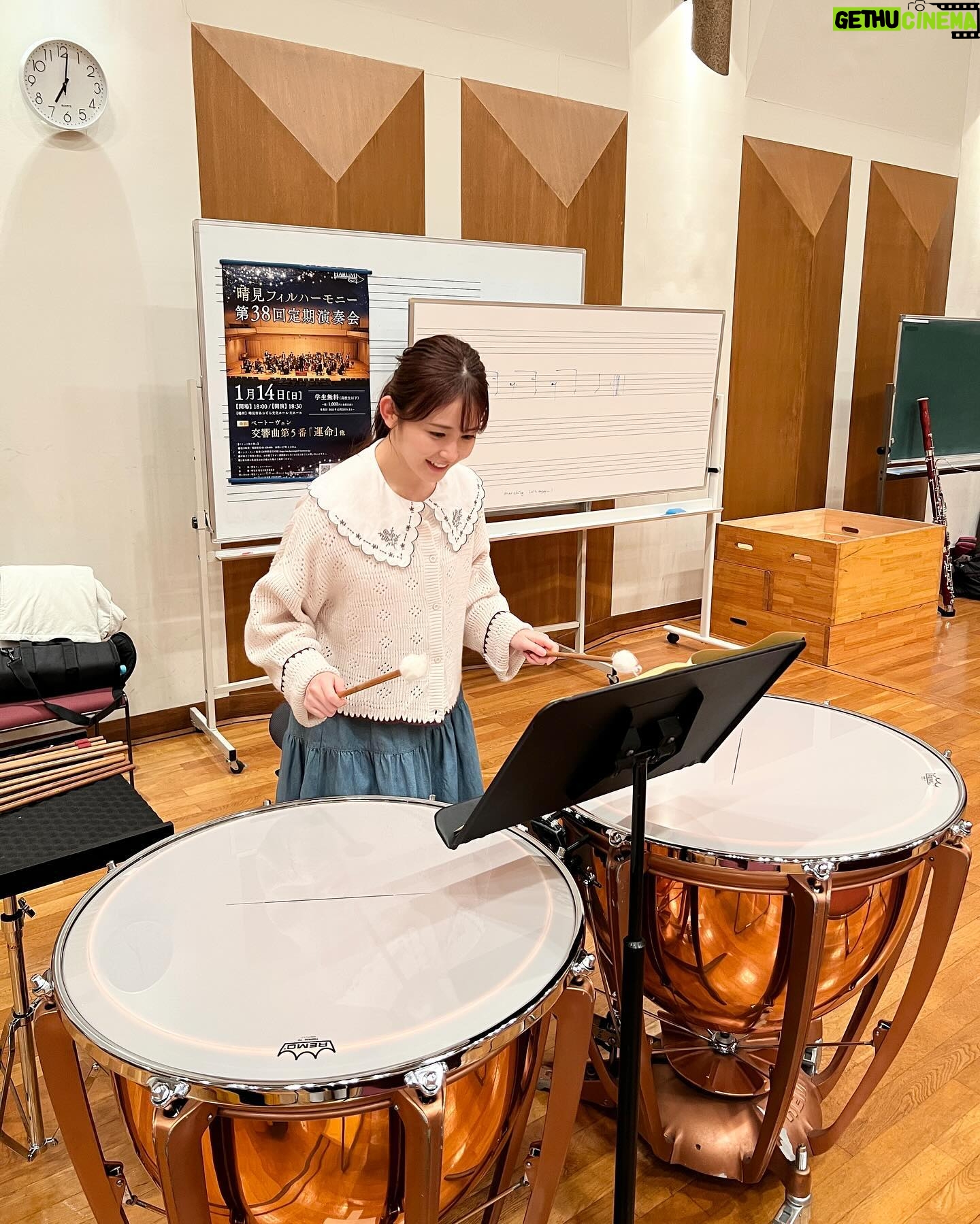 Rinka Kumada Instagram - 日曜劇場「さよならマエストロ〜父と私のアパッシオナート〜」 今夜9時、第1話の放送です!! ティンパニ奏者の内村菜々役で出演させていただきます! ぜひご覧ください🎼 #TBS #日曜劇場 #さよならマエストロ