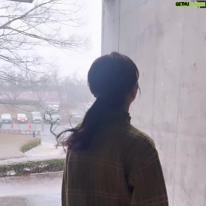 Rinka Kumada Instagram - さよならマエストロ第6話、ありがとうございました♡ 今回はカルメン💃 オフショットはうたカフェで私がお気に入りの場所と、 撮影中に雪が降ってきた時の❄️ #TBS #日曜劇場 #さよならマエストロ