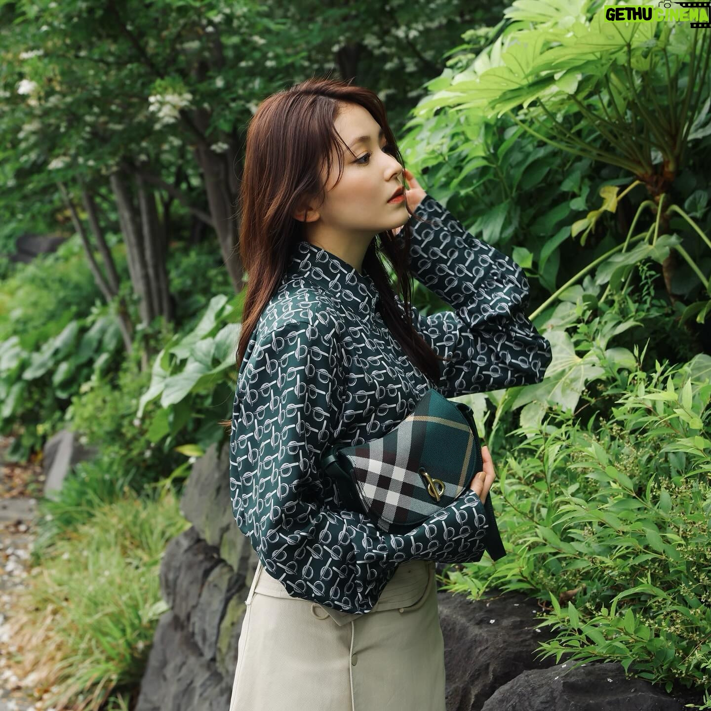 Rinka Kumada Instagram - @burberry Rocking Horse コロンとした形が可愛い♡ #burberry #Ad