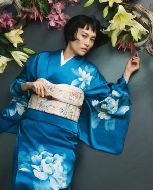 Rinko Kikuchi Instagram - THE NIKKEI MAGAZINE Ai11月号千聰TU

RINKO KIKUCHI X CHISO

Kimono @chiso1555 
Photo @mitsuo_okamoto 
Make @tomohiro_makeup 
Hair @koichi_nishimura_