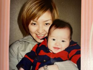 Rinne Yoshida Instagram - 23歳になりました！！！！！！！！
あっという間です！！！！
大人！！！！！！！
さいっこうな22歳でした
23歳も最高な1年間にします
ママとパパ若くてかわいい
おめ自分🫶