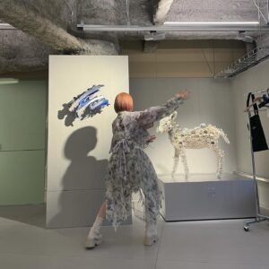 Riria Instagram - かわいいポーズとかわからないからいつもぐるぐる回ってる