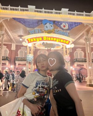 Riria Kojima Instagram - 🪿🩵🖤🧡

Awesome day with my pals!

Never had so much fun.
smiling from ear to ear.

😆

あも(=ぬいぐるみ)を連れていたから
よりほくほくでした~🎢

#ぱるぱるーざ