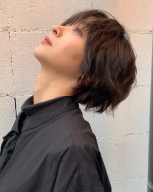 Ririka Instagram - なぜこのポーズなのかはわからないけど
あ、今月中に運転免許証とりたいとる