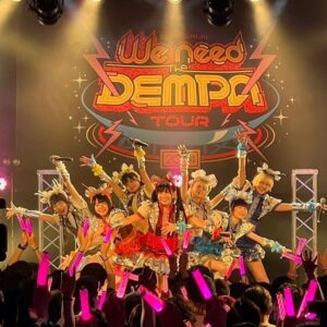 Risa Aizawa Instagram - ツアー衣装きゃわちぃよね💕えへへ💕嬉しい☺️

#dempagumi #でんぱ組 #idol #アイドル