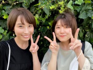 Risa Ozaki Instagram - 久しぶりにプライベートな投稿を☺️

少し前ですが、
福岡の観光大使をしていた頃から仲良しの近藤奈央さんに
久しぶりに会えました🌻

NHKの気象予報士として大活躍中の奈央さん！
今も昔も変わらず、可愛くて優しくて大好きな存在です♡
10年経ったなんて信じられない（信じたくない）けれど、
懐かしの写真も添えておきます笑
.
#近藤奈央　#気象予報士
#NHK #福岡親善大使
#嬉しすぎてダブルピースしてた🤢