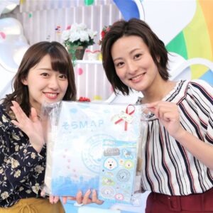 Risa Ozaki Instagram - 朝から胸がキュッとなりながら、
ZIP！を観ていました💐

大黒柱であり、数々のアナウンサーを育ててくれた
包容力抜群の桝さん、
静かに見守りつつ困った時は親身に話を聞いてくれる、
優しい徳島さん🌼

OA後に飲み物片手に反省会していたこの時間が、
大好きでした！2年半前の写真、懐かしい・・！

数々の思い出と、
かっこいい背中で教えて下さった事、
ずっと大切にします😌

.
#ZIP！
#お疲れ様でした💐
#３枚目にはアサリさんとの写真を・・
#ラストだった篠原くんもお疲れ様でした！　
#ヒルナン頑張ってね✨