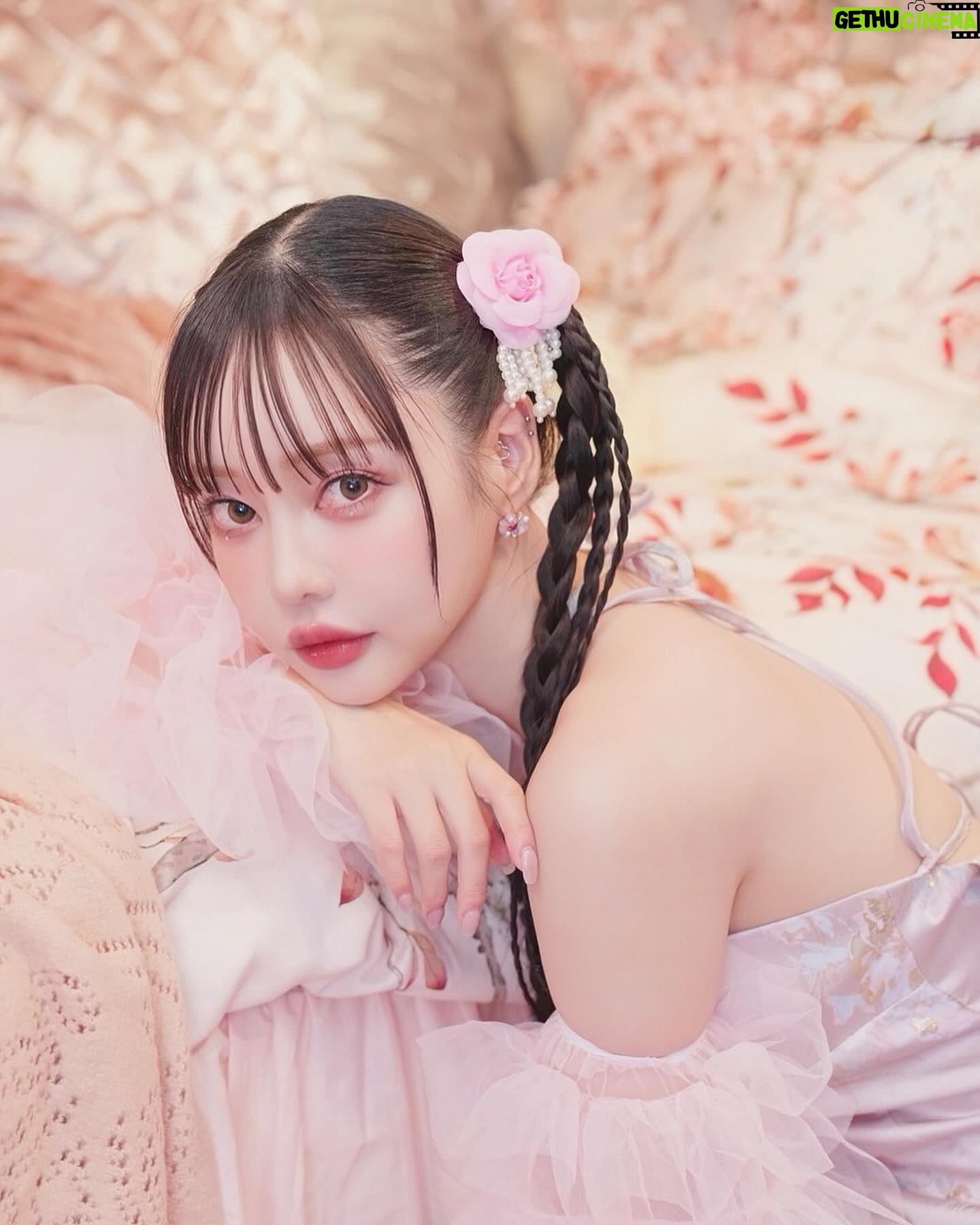 Risa Nakamura - 4.5K Likes - 📷 @heron214