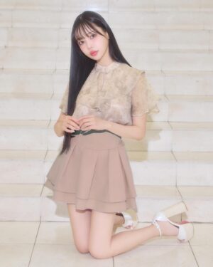 Risa Nakamura Instagram - LARME× @michellmacaron_official の撮影をしました🌷
さとみんに久しぶりに会えて嬉しかった♡ @satomi_yakuwa