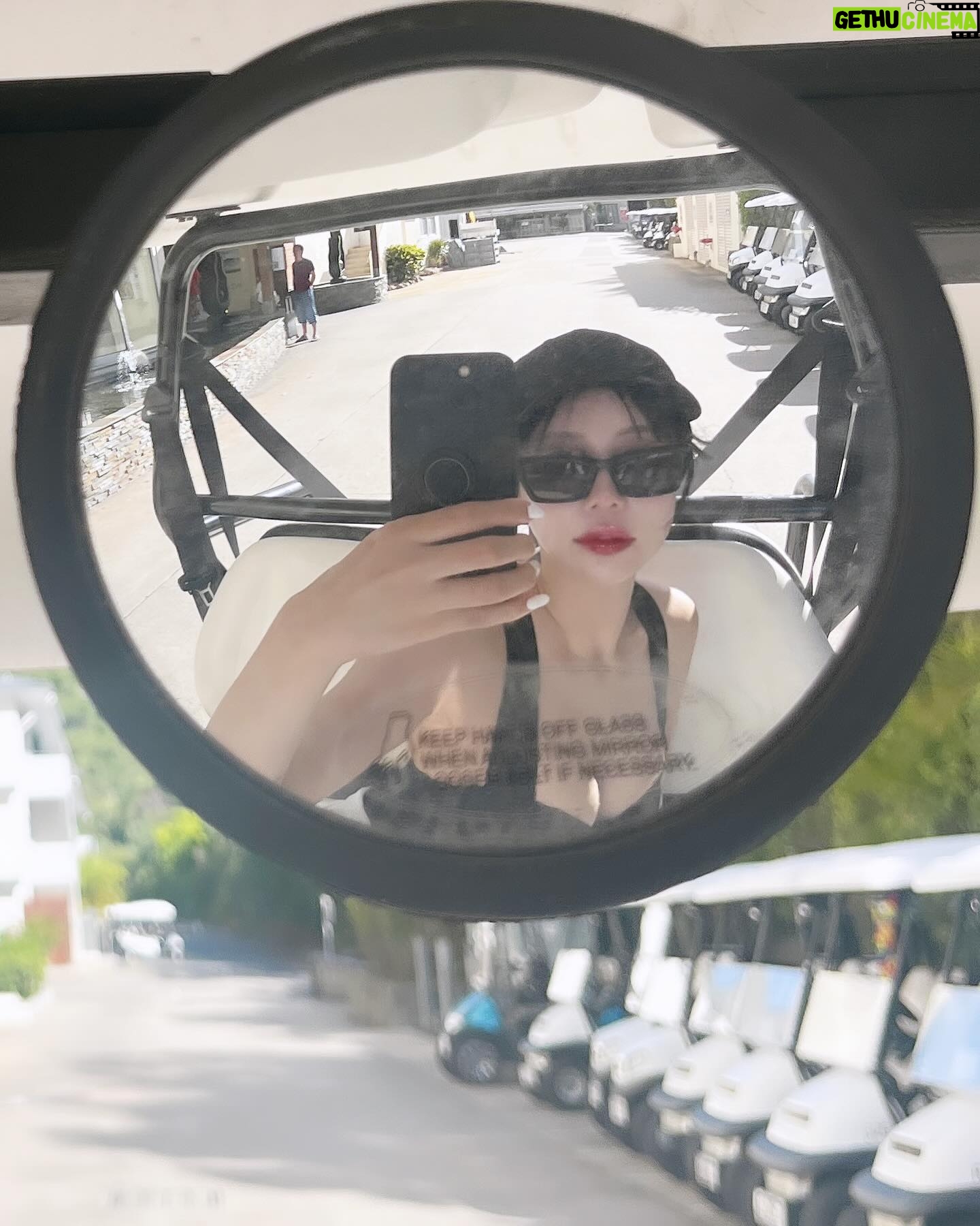 Risa Nakamura - 8K Likes - 🏝️