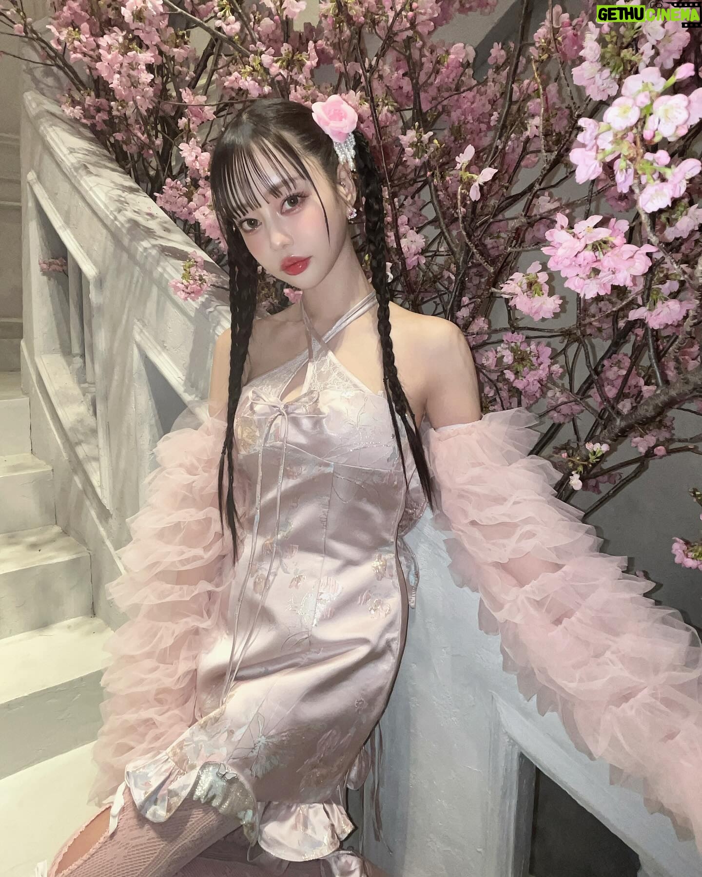 Risa Nakamura - 9.7K Likes - 昨日はぺしぇ初のイベントPECHE_partyでした🌸
細部までこだわり尽くしたPECHEの世界で、つくる側の熱量も、来てくれた皆さんの暖かさも、愛が伝わりすぎる大充実な一日でした!
ファッションショーもトークセクションも楽しかった〜🎀
会いに来てくれてありがとうございました🌷