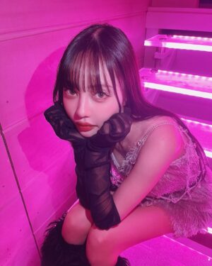 Risa Nakamura Instagram - DAY 1 💗
@philosophia_beauty