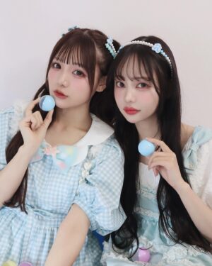 Risa Nakamura Instagram - LARME060発売しました！
同じ名前企画でふーりーちゃんと🪽
話せば話すほど中身までかわいすぎて癒されました😮‍💨💕