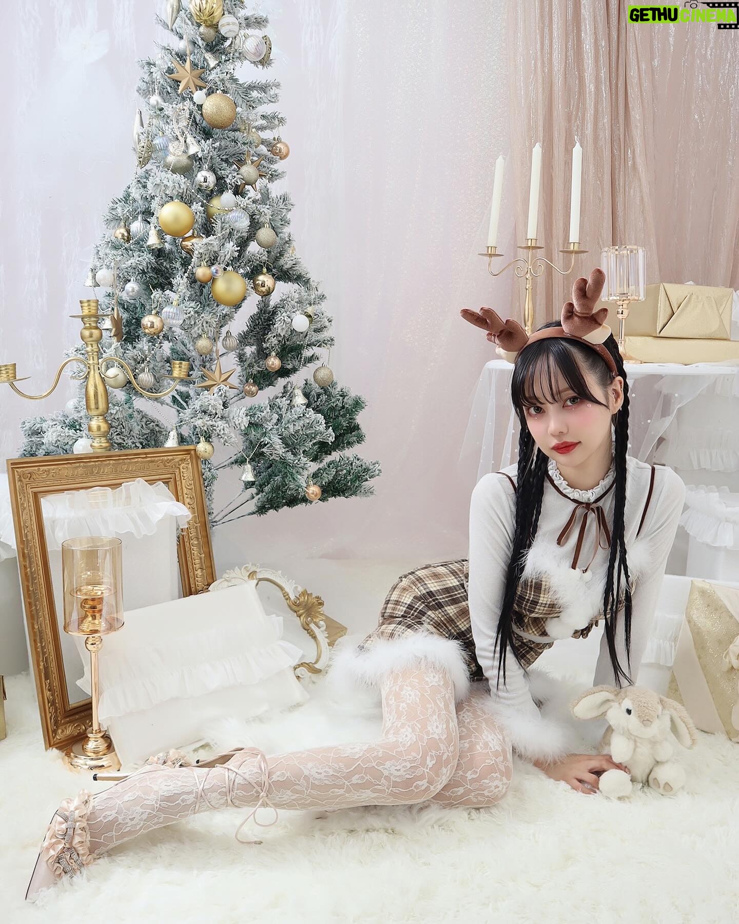Risa Nakamura - 9.4K Likes - LARME 059🪽