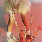 Risa Nakamura Instagram - 【イベントのおしらせ】 PHILOSOPHIA POP UP STORE @philosophia_beauty 4/26 (金) 14:00-19:00 4/27 (土) 14:00-19:00 4/28 (日) 14:00-19:00 at PICKY THE SHOP/BAR @picky.the.shop_bar 東京都渋谷区神宮前5-50-3 B1F 私がプロデュースをするコスメブランドPHILOSOPHIA(フィロソフィア)より新配合のマルチバームの発売に伴い、POP UP STOREを開催致します。 新商品はもちろん、既存のカラーやフレグランスもお試しできる機会となっておりますので、皆様のご来場を心よりお待ちしています。 また、今回のコレクションの為に制作したオリジナルzineやNEWグッズも会場限定・数量限定で販売致します。 販売終了の商品「LIQUID FRAGRANCE 杏仁」「FRAGRANCE OIL杏仁」も少量ですが在庫をご用意しています。 わたしは基本的に全日程いますので、お気軽に会いに来てくれたら嬉しいです。 いろいろ作ったグッズや2shot特典などの詳細はまた後日お知らせいたしますので、随時チェックお願いいたします🧠🌸💞