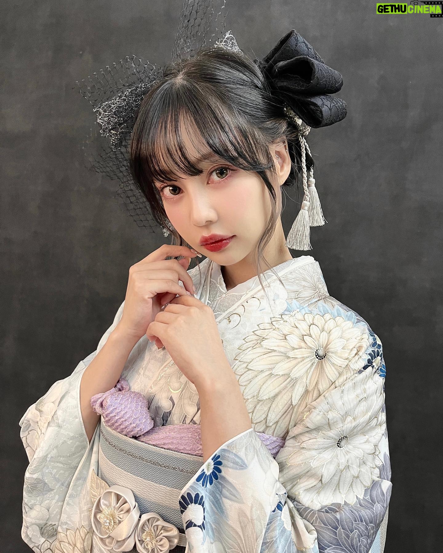 Risa Nakamura - 9.3K Likes - 振袖撮影10年目🎗️
毎年、いつまで着させてもらえるのだろうと思いつつ..
プロデュース振袖がずっと好評みたいで嬉しいです☺️
新成人の方や振袖を悩んでいる方は、ぜひチェックお願いします🏵️