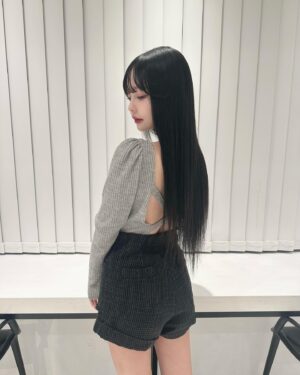Risa Nakamura Instagram - SHIMAでやってもらえるバイカルテのトリートメントでツヤツヤ💆🏻‍♀️
ホームケアで1番おすすめなシャンプーとトリートメントも無くなったので買い足し。SHIMAで売ってるよ✨