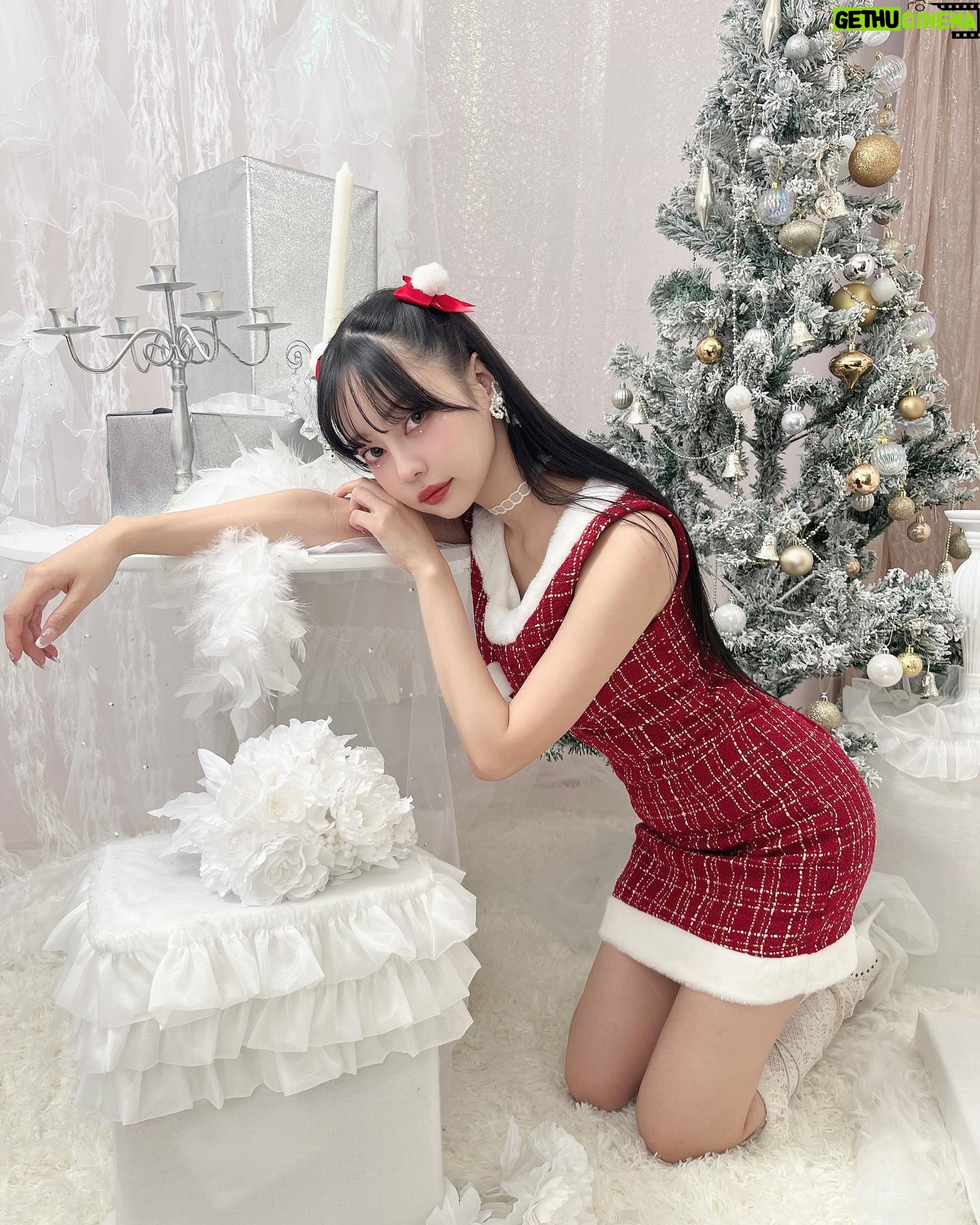 Risa Nakamura - 4.3K Likes - 今年も終わり🎅🏻