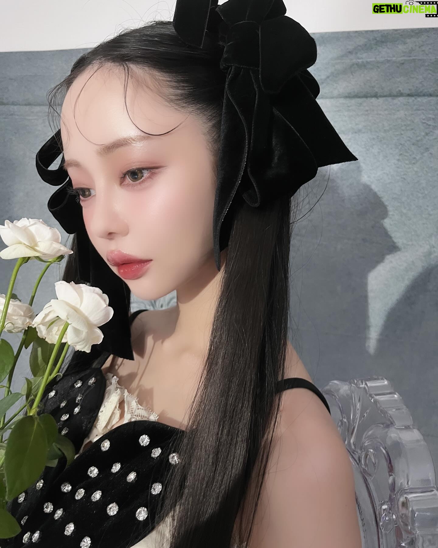 Risa Nakamura - 7.4K Likes - PECHE mag 001🐈⬛🖤