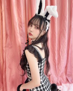 Risa Nakamura Instagram - LARME058本日発売です🩶 LARME×sugarnineの撮影の日、 いただいたかわいすぎる🎂♡
