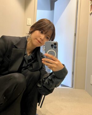 Risa Watanabe Instagram - 🖤🖤
