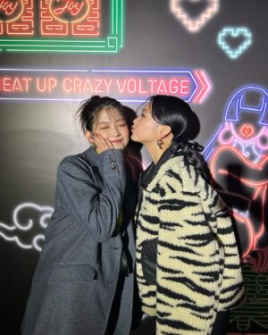 Risa Watanabe Instagram - SLYのステージで一緒だった天ちゃんと👶🏻💙