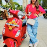 Rishikaa Singh Chandel Instagram - मेरा हमसफ़र धन्नो 🛵 New Family Member ❤️ : : #rishikasinghchandel #photooftheday #scooty #instagood #vespa