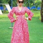 Rishikaa Singh Chandel Instagram - Stay classy in a world of trends !! 💝💝 : : #rishikasinghchandel #potd #photooftheday #explore #pink