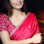 Rishikaa Singh Chandel Instagram - Zindagi Ki Na Tute Ladi ❤️❤️ : : #rishikasinghchandel #reels #explore #styleinspo #song #reelsinstagram