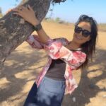 Rishikaa Singh Chandel Instagram - Chura Ke Dil ♥️ : : #rishikasinghchandel #reelsinstagram #reels #styleinspo #explore #song