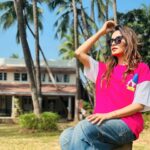 Rishikaa Singh Chandel Instagram - कुछ तो लोग कहेंगे बिना कहे वो ज़िंदा कैसे रहेंगे 🧿💖🦋 : : #rishikasinghchandel #fashion #photo #classy #instagood #photooftheday #onset🎥🎬