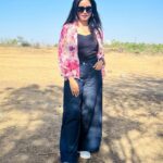 Rishikaa Singh Chandel Instagram - धूप ने गुज़ारिश की एक बूँद बारिश की !! ♥️ : : #rishikasinghchandel #potd #photooftheday #explore