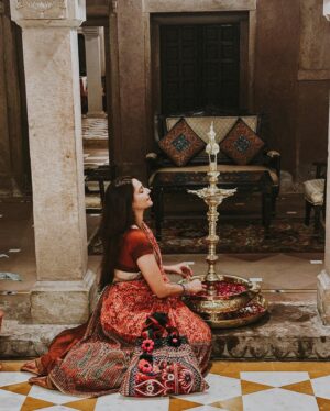 Rishina Kandhari Instagram - The sheer beauty of the palace of illusion #Brijramapalace varanasi . #banaras #gangaghat #brijramavaranasi #luxurylifestyle  #heritageproperty #luxlife