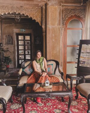 Rishina Kandhari Instagram - The sheer beauty of the palace of illusion #Brijramapalace varanasi . #banaras #gangaghat #brijramavaranasi #luxurylifestyle  #heritageproperty #luxlife