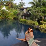 Rita Ferro Rodrigues Instagram - Dois dias num sonho de hotel ❤️ O @theshellseakrabi é uma pequena maravilha, acho que nunca tinha ficado num lugar tão bonito na minha vida. Definitivamente, a regressar. E muito agradecida por ter tido a oportunidade e privilégio de conhecer este cantinho de em cima do mar, onde a gentileza de quem recebe chega a comover 🥹 🐚🙏 Perfeito para famílias ❤️ Amanhã rumamos a novo destino tailandês. Alguém adivinha ? #bestravel #bestravelviagens