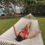 Rita Ferro Rodrigues Instagram - Dois dias num sonho de hotel ❤️ O @theshellseakrabi é uma pequena maravilha, acho que nunca tinha ficado num lugar tão bonito na minha vida. Definitivamente, a regressar. E muito agradecida por ter tido a oportunidade e privilégio de conhecer este cantinho de em cima do mar, onde a gentileza de quem recebe chega a comover 🥹 🐚🙏 Perfeito para famílias ❤️ Amanhã rumamos a novo destino tailandês. Alguém adivinha ? #bestravel #bestravelviagens