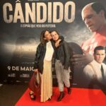 Rita Ferro Rodrigues Instagram - Conhecem a história do Cândido de Oliveira ? Ou só conhecem o nome da Taça ? Cândido de Oliveira foi fundador do jornal @abolapt , Primeiro Selecionador Nacional , anti - fascista, esteve preso no Tarrafal , homem corajoso, um espião da resistência contra o nazismo que veio do futebol e que merece que a sua história de vida seja reconhecida por muita gente . Uma realização primorosa do Jorge Paixão da Costa com interpretações sublimes de um grupo de actores portugueses onde destaco @filipevargas , @carloto.cotta , @teresa_tavares , Tomás Alves , @tiagoaldeia.oficial ,@jorgecorrula 3 @franciscofroes @maryyy_monteiro Ide ver malta. Eu fui com a minha amiga @sininh0 e adorámos. Obrigada @julita79 pelo convite. Nunca falhas, minha amiga. Parabéns a tod@s!