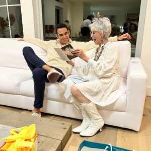 Rita Moreno Instagram - High on life at 91!!!!! 
Overjoyed with the outpouring of love and gratitude and elated to have spent my day with some of my nearest and dearest. 

Muchas gracias mi familia y amigos! Besos!
