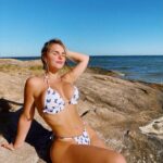 Rita Tiecher Instagram - 💙🌺✨