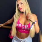 Rita Tiecher Instagram - Toda bonequinha hello kitty 🤪 Cabelo: @veruskaeleres Cilios: @studioababr