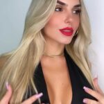 Rita Tiecher Instagram - Só pra quem ama nessa 💘 Cabelo: @veruskaeleres Vestido: @sheinbrasil_ Make: @lucialauand
