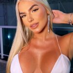 Rita Tiecher Instagram - dia 20/12 meu dia! 💙🥳 Cabelo: @veruskaeleres