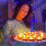 Ritika Nayak Instagram - Happy diwali to everyone 🪔✨ Stay safe & enjoy lots of sweets✨💜 #happydiwali #ritikanayak