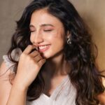 Ritika Nayak Instagram - Bliss ✨ 📸 : @souradeep_rakshit 👗: @shivanixkri @akankshakj @styledbytaruna 💋: @shraddhaseth.makeupartist @purplethoughtsind