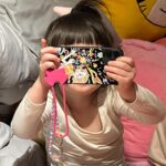 Riva Chang Instagram - 當孩子開始越來越有自己的想法～ 跟自己自主決定權～ 不再好輕易呼嚨～ 就只有一個結果……..嗚嗚嗚嗚媽媽容易嗎😢😢😢