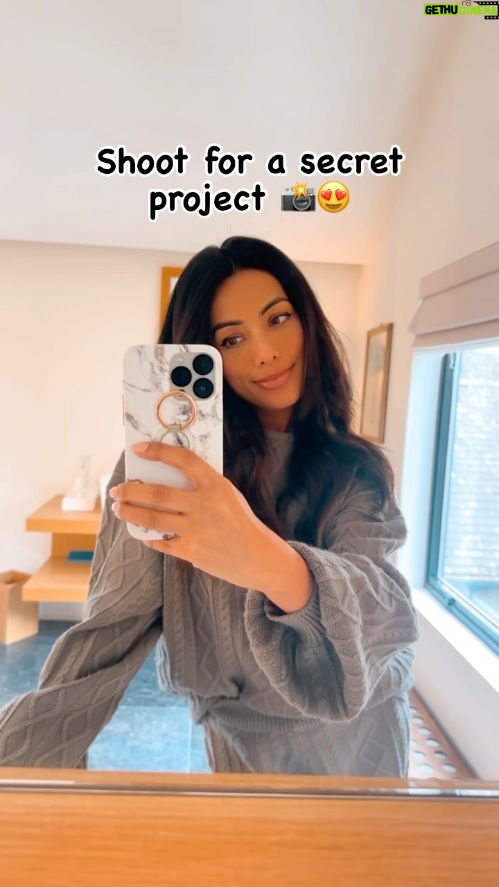 Riya Ray - 3 Likes - Wrapped up one fabulous campaign and now onto the next adventure ❤️ #SecretProject #SecretLocation 👀 #ModelLife #FrequentFlier #TisTheSeason